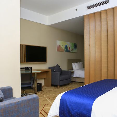 Holiday Inn Express Chengdu West Gate By Ihg Exterior foto